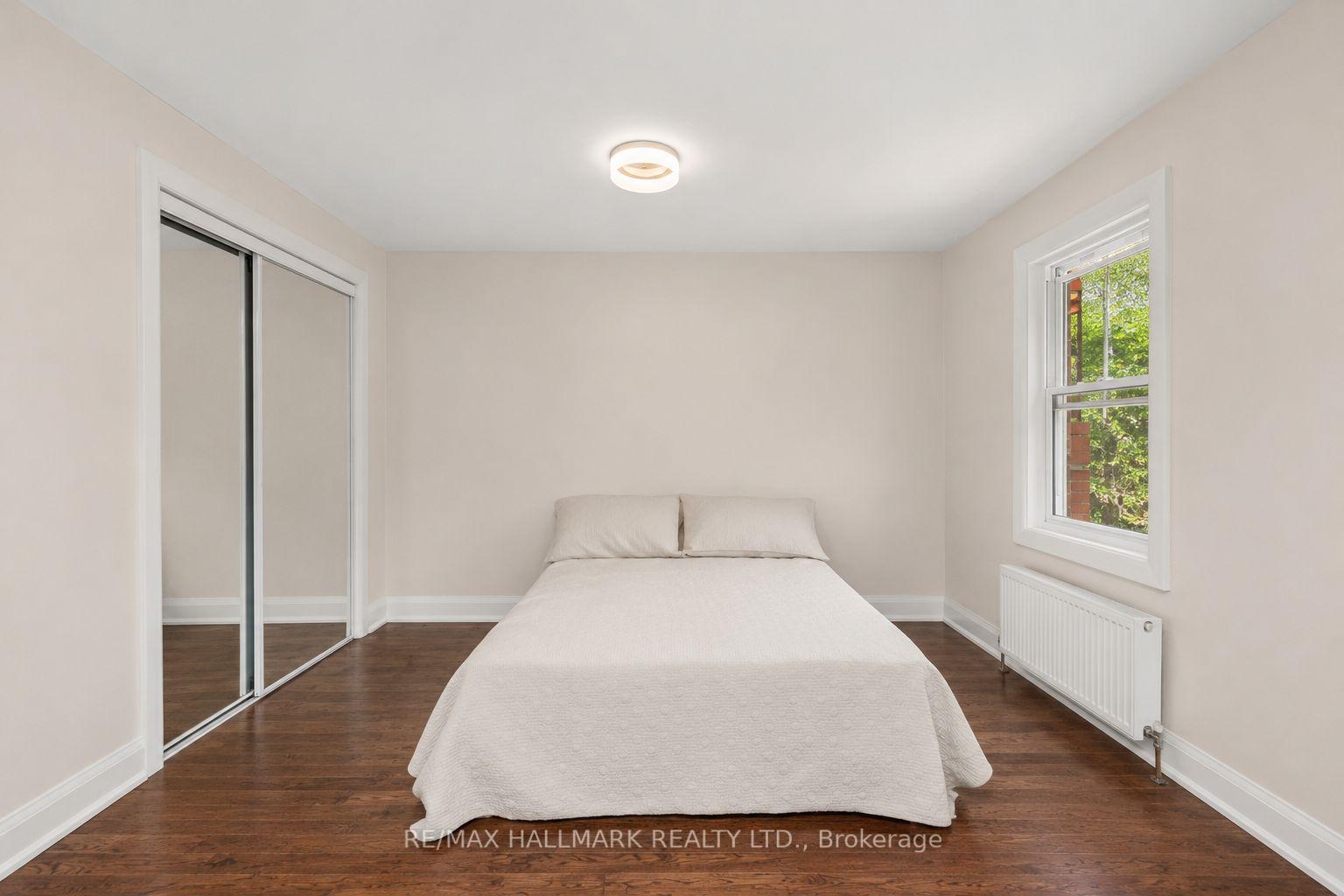Photo 12 of 8 Davies Crescent, Toronto, East York — HOMEH