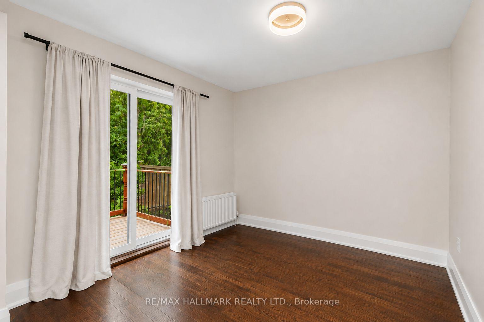 Photo 13 of 8 Davies Crescent, Toronto, East York — HOMEH