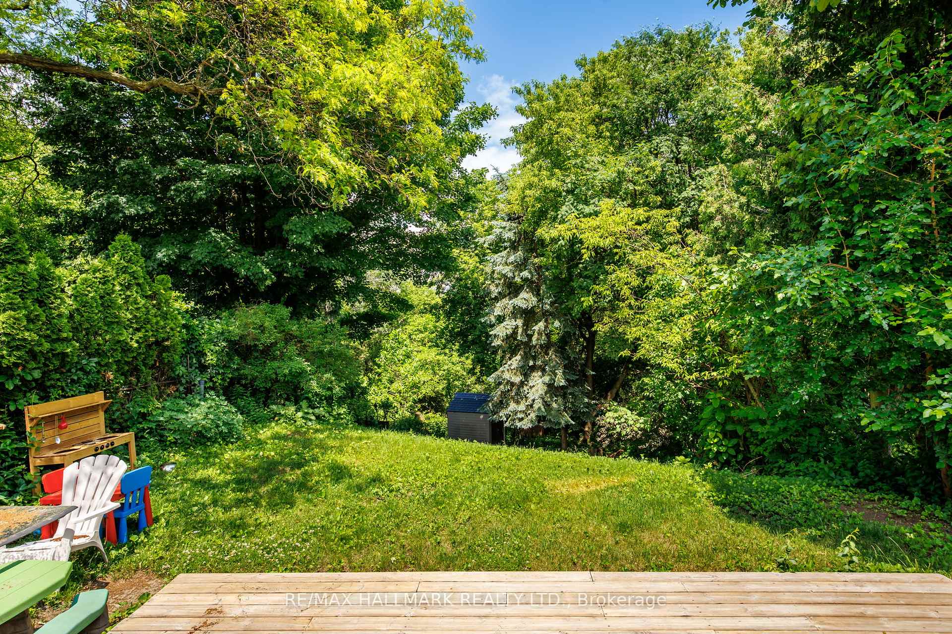 Photo 31 of 8 Davies Crescent, Toronto, East York — HOMEH