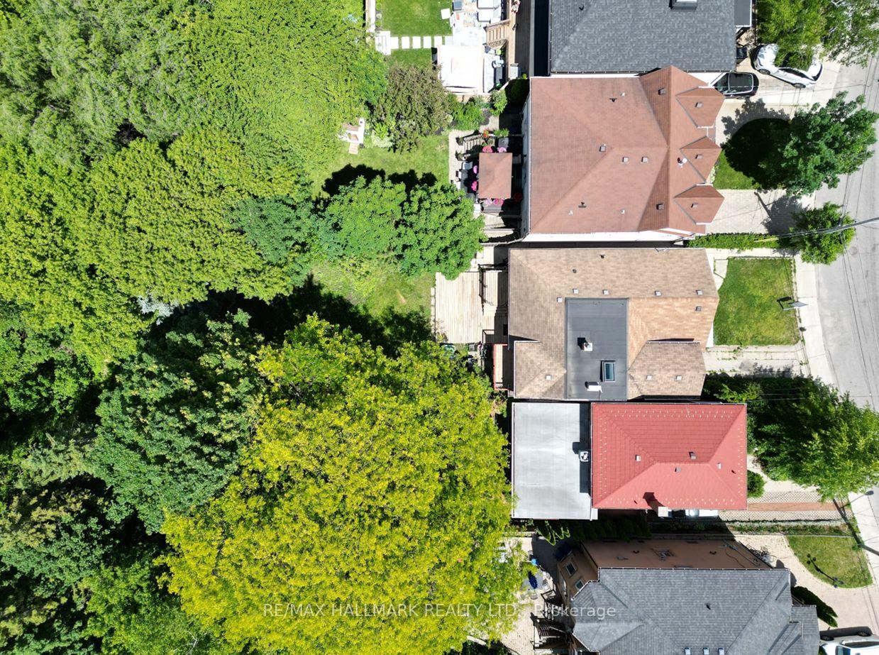 Photo 42 of 8 Davies Crescent, Toronto, East York — HOMEH