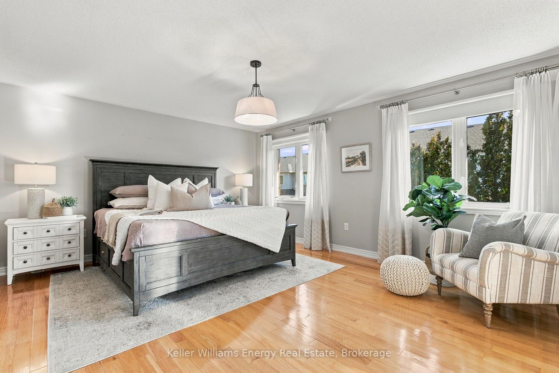 Photo 8 of 36 Bayern Drive, Whitby, Brooklin — HOMEH