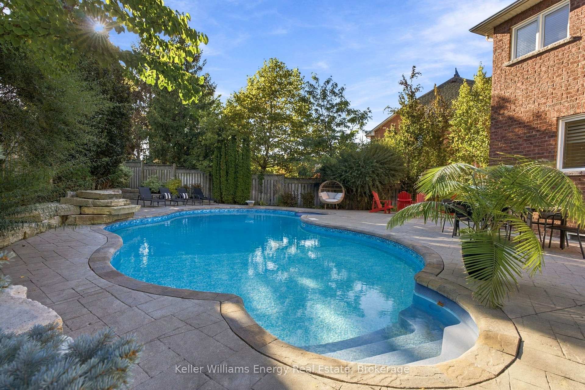 Photo 41 of 36 Bayern Drive, Whitby, Brooklin — HOMEH