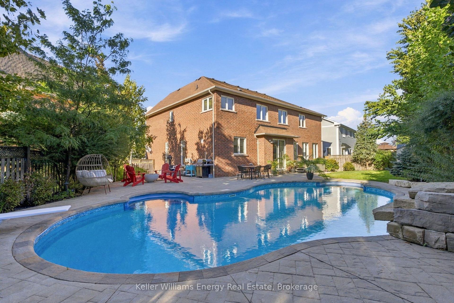 Photo 42 of 36 Bayern Drive, Whitby, Brooklin — HOMEH