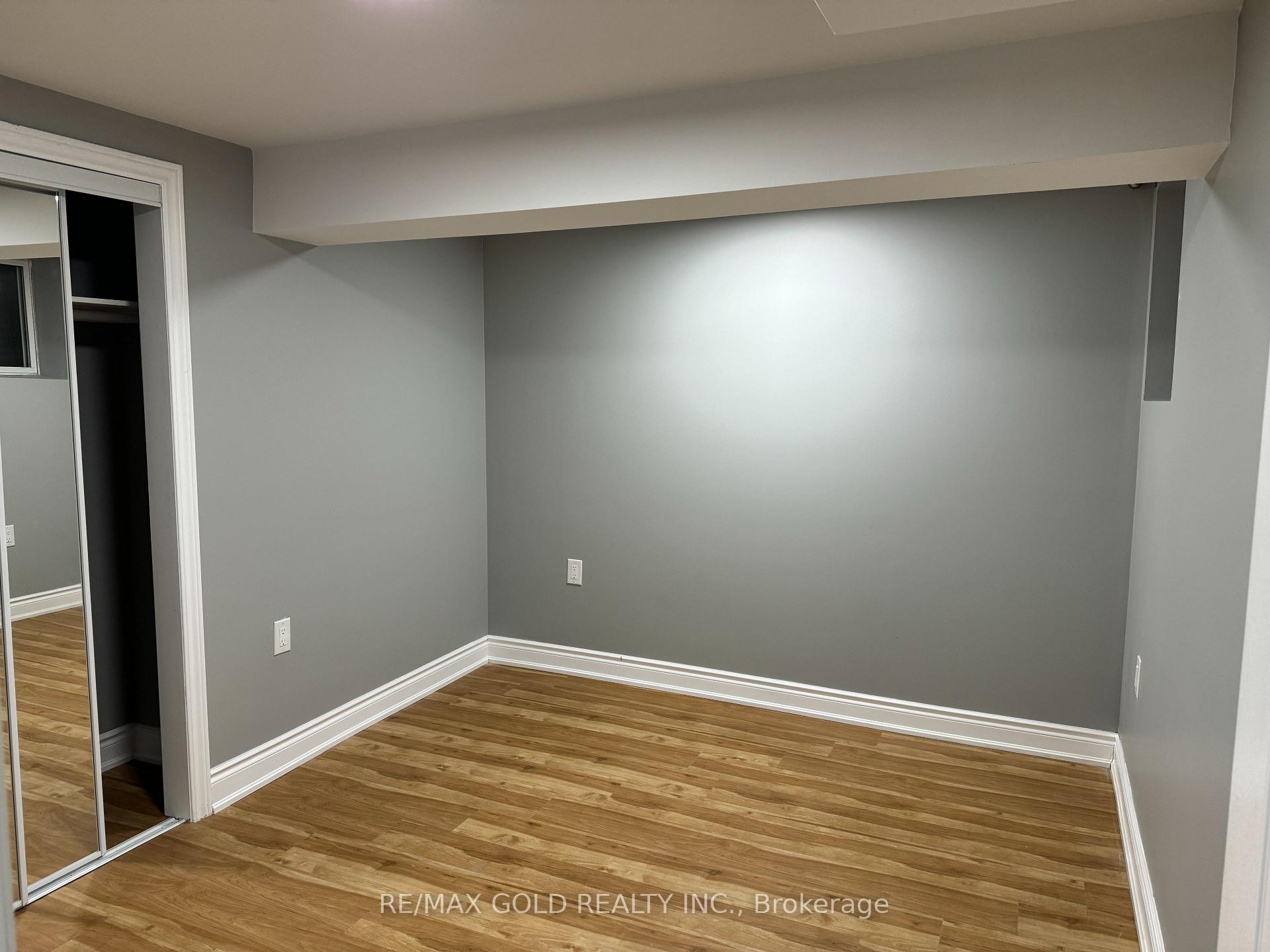 Photo 6 of Unit Bsmt, 4 Hall Crescent, Brampton, Northwood Park — HOMEH