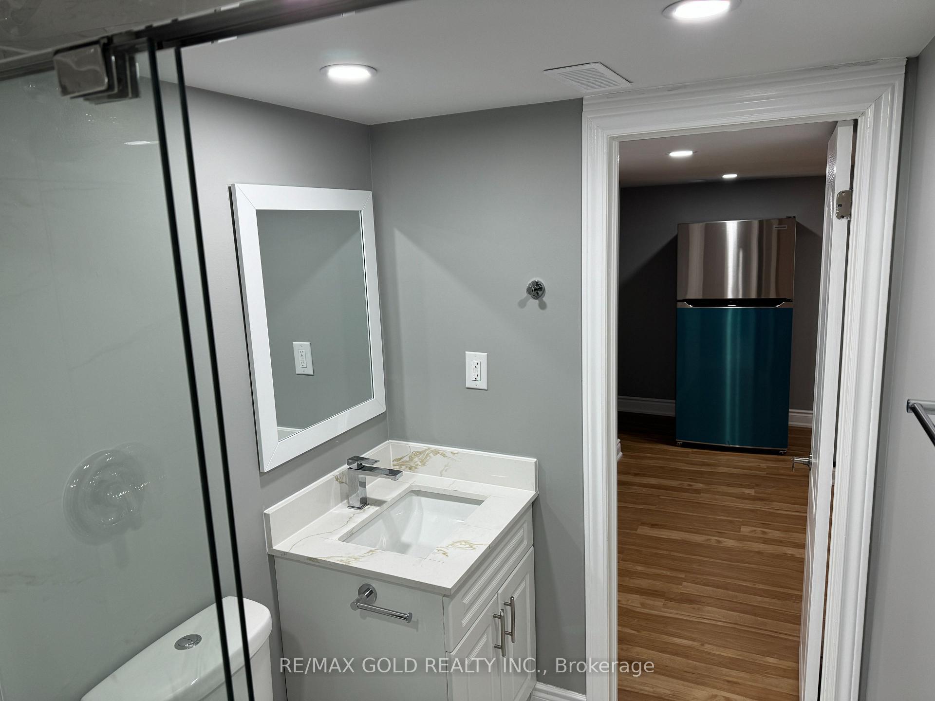 Photo 9 of Unit Bsmt, 4 Hall Crescent, Brampton, Northwood Park — HOMEH