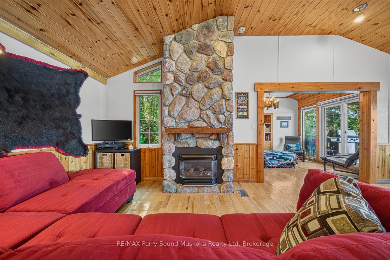 Photo 7 of 24 Deer Point Road, Seguin — HOMEH
