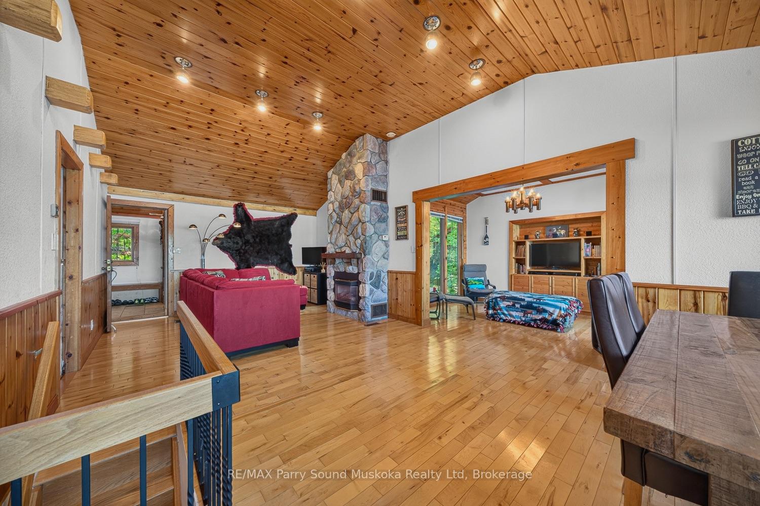 Photo 8 of 24 Deer Point Road, Seguin — HOMEH