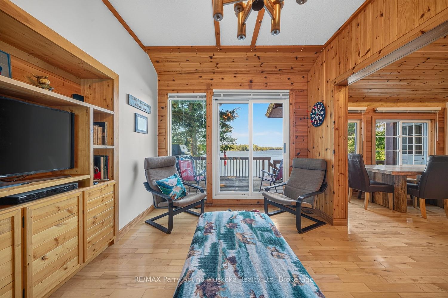 Photo 13 of 24 Deer Point Road, Seguin — HOMEH