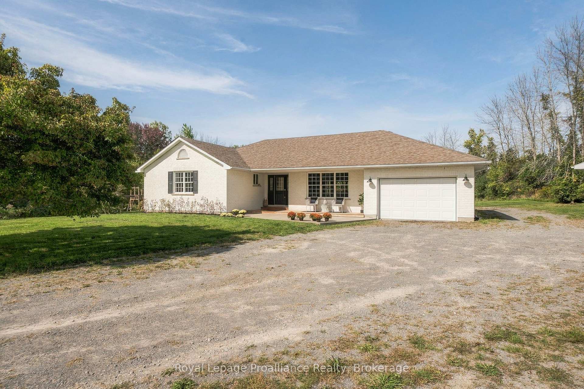 Photo 2 of 16 Bonisteel Road, Quinte West, Sidney Ward — HOMEH