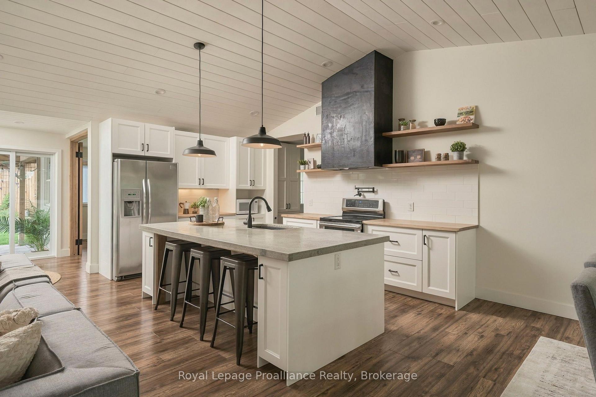 Photo 7 of 16 Bonisteel Road, Quinte West, Sidney Ward — HOMEH