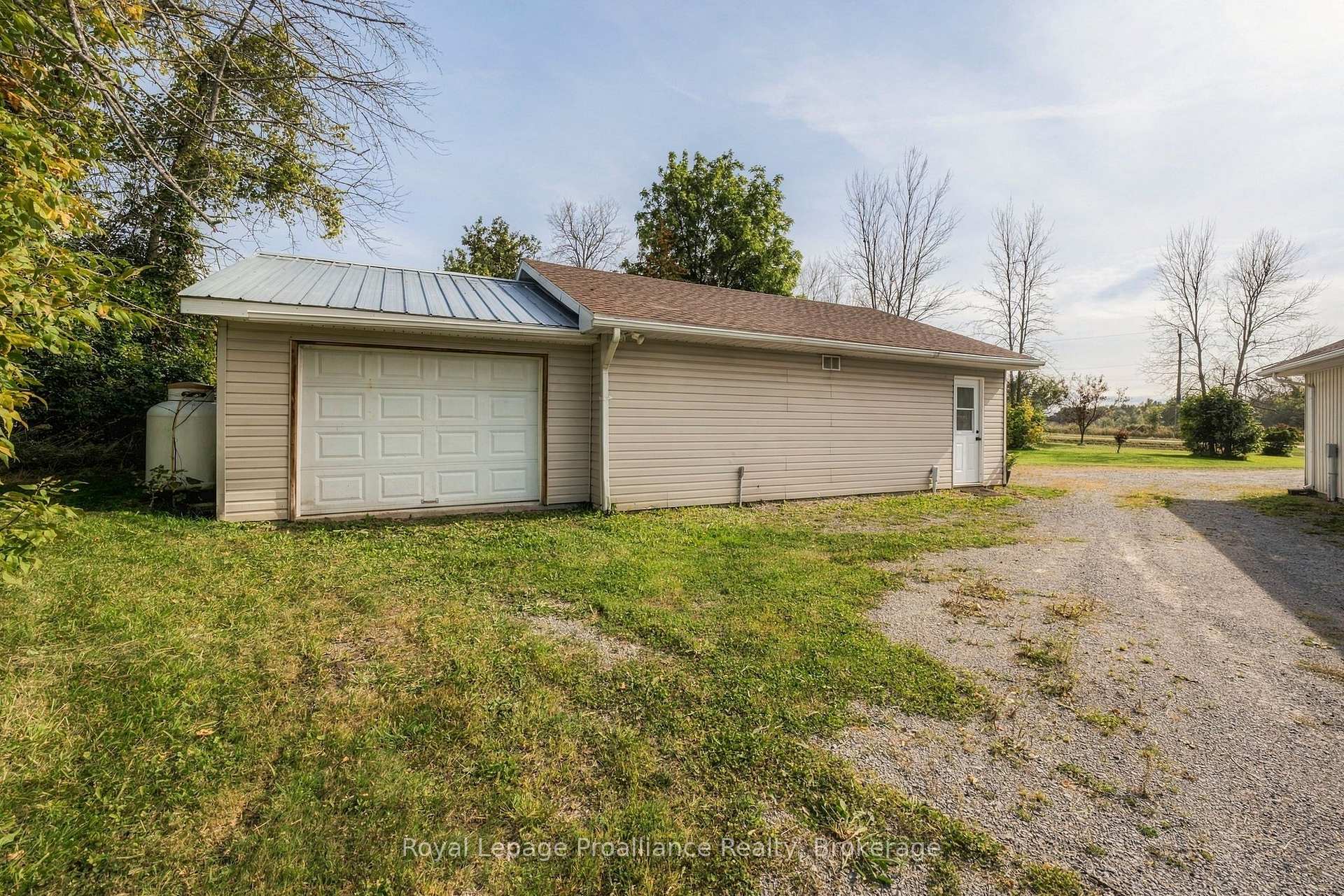 Photo 45 of 16 Bonisteel Road, Quinte West, Sidney Ward — HOMEH