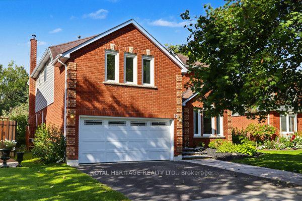 Photo 2 of 19 Peachtree Crescent, Clarington, Bowmanville — HOMEH