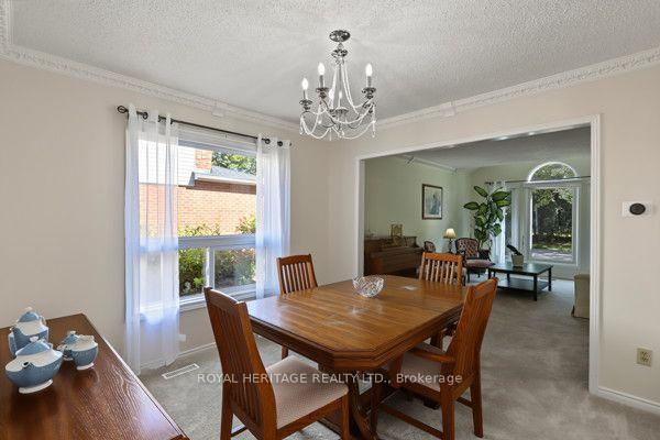 Photo 11 of 19 Peachtree Crescent, Clarington, Bowmanville — HOMEH
