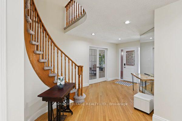 Photo 12 of 19 Peachtree Crescent, Clarington, Bowmanville — HOMEH