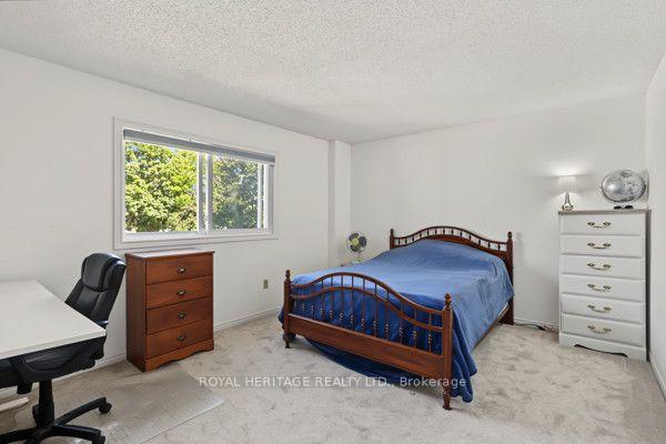 Photo 32 of 19 Peachtree Crescent, Clarington, Bowmanville — HOMEH