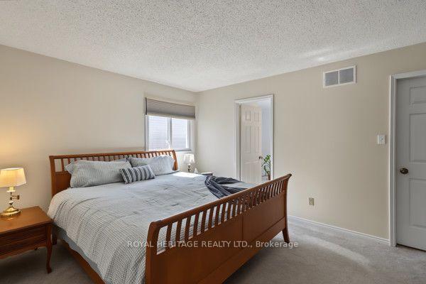 Photo 36 of 19 Peachtree Crescent, Clarington, Bowmanville — HOMEH