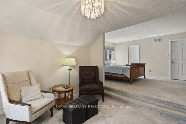 Photo 39 of 19 Peachtree Crescent, Clarington, Bowmanville — HOMEH