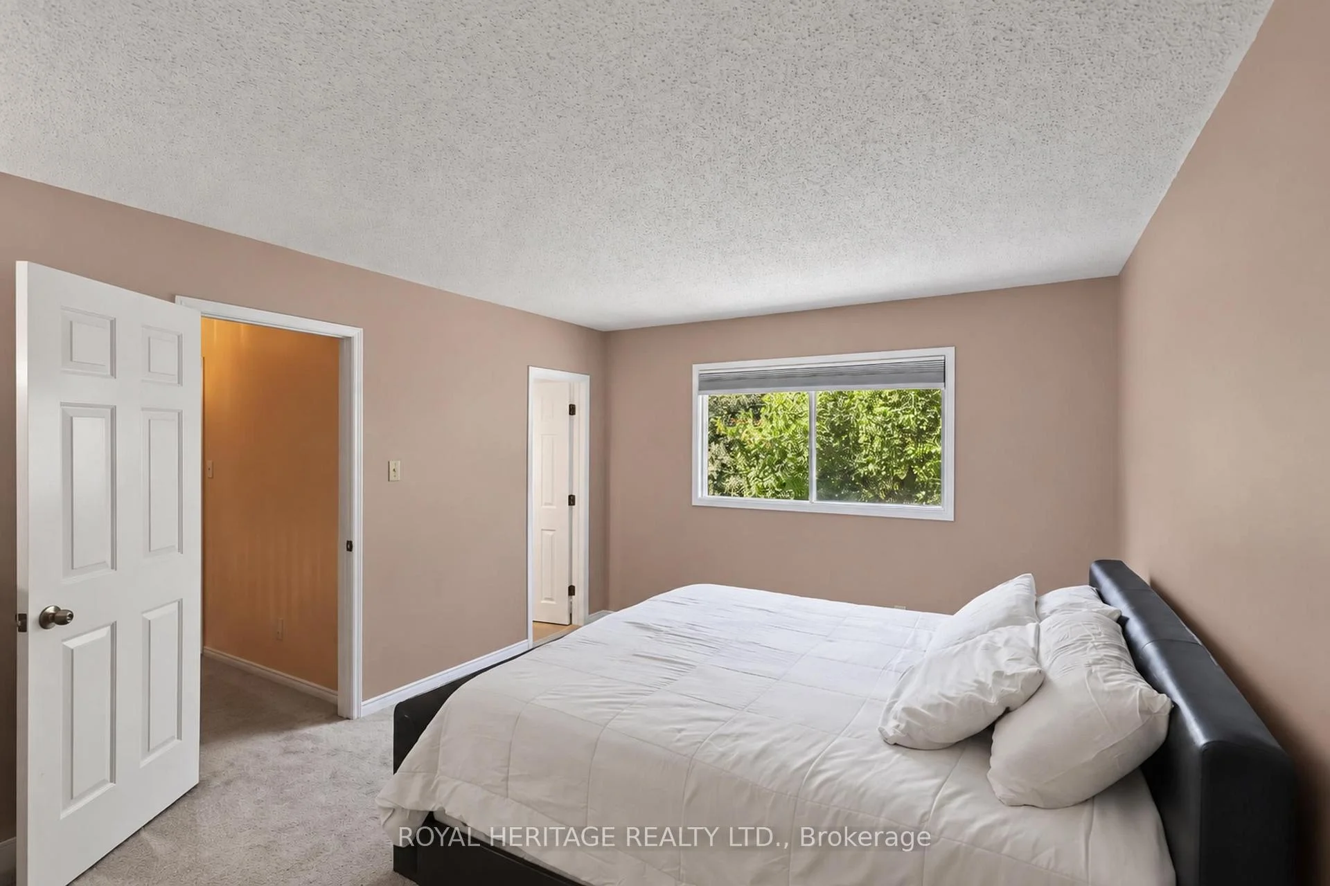 Photo 27 of 19 Peachtree Crescent, Clarington, Bowmanville — HOMEH