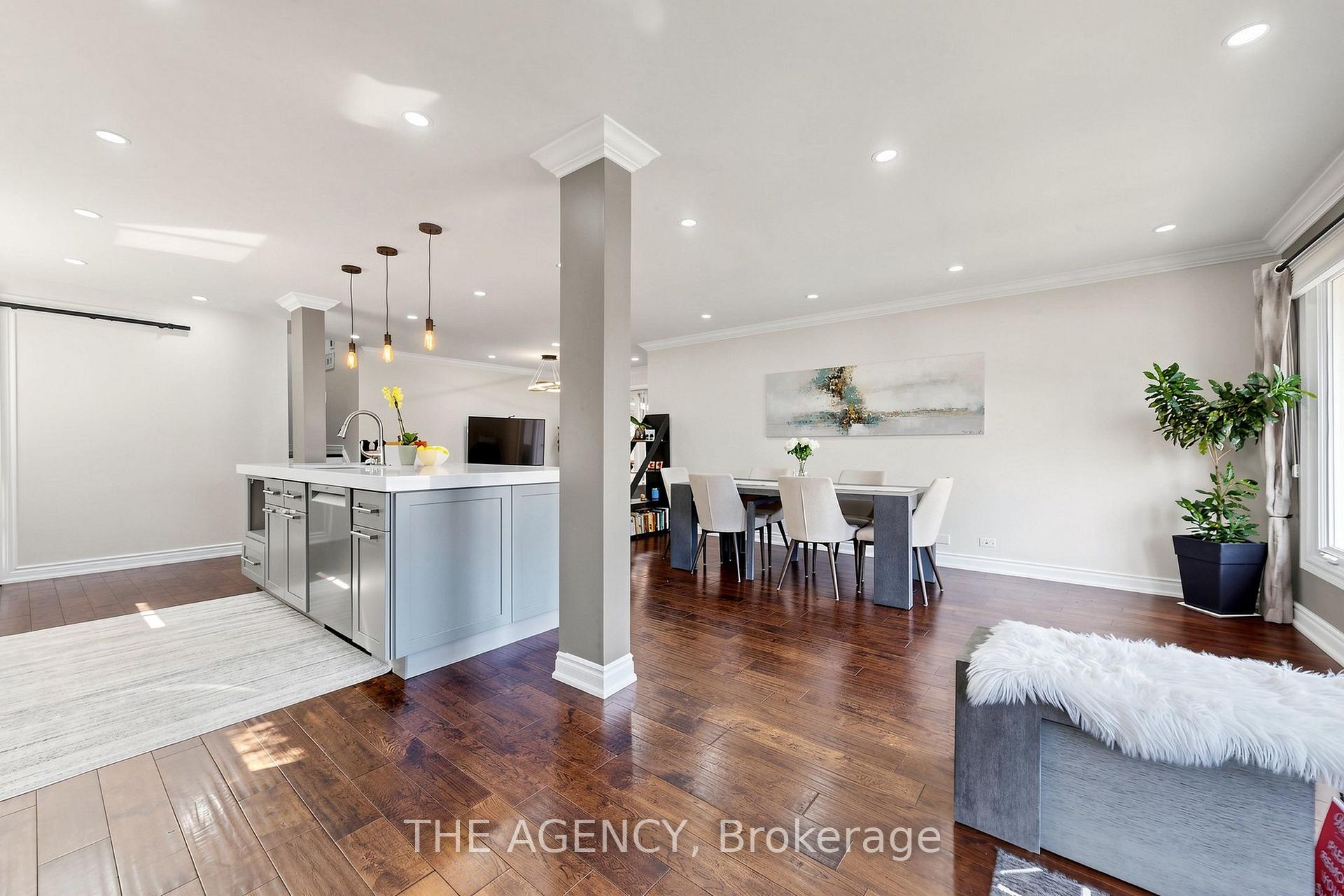 Photo 2 of Unit Upper, 2774 Quill Crescent, Mississauga, Meadowvale — HOMEH