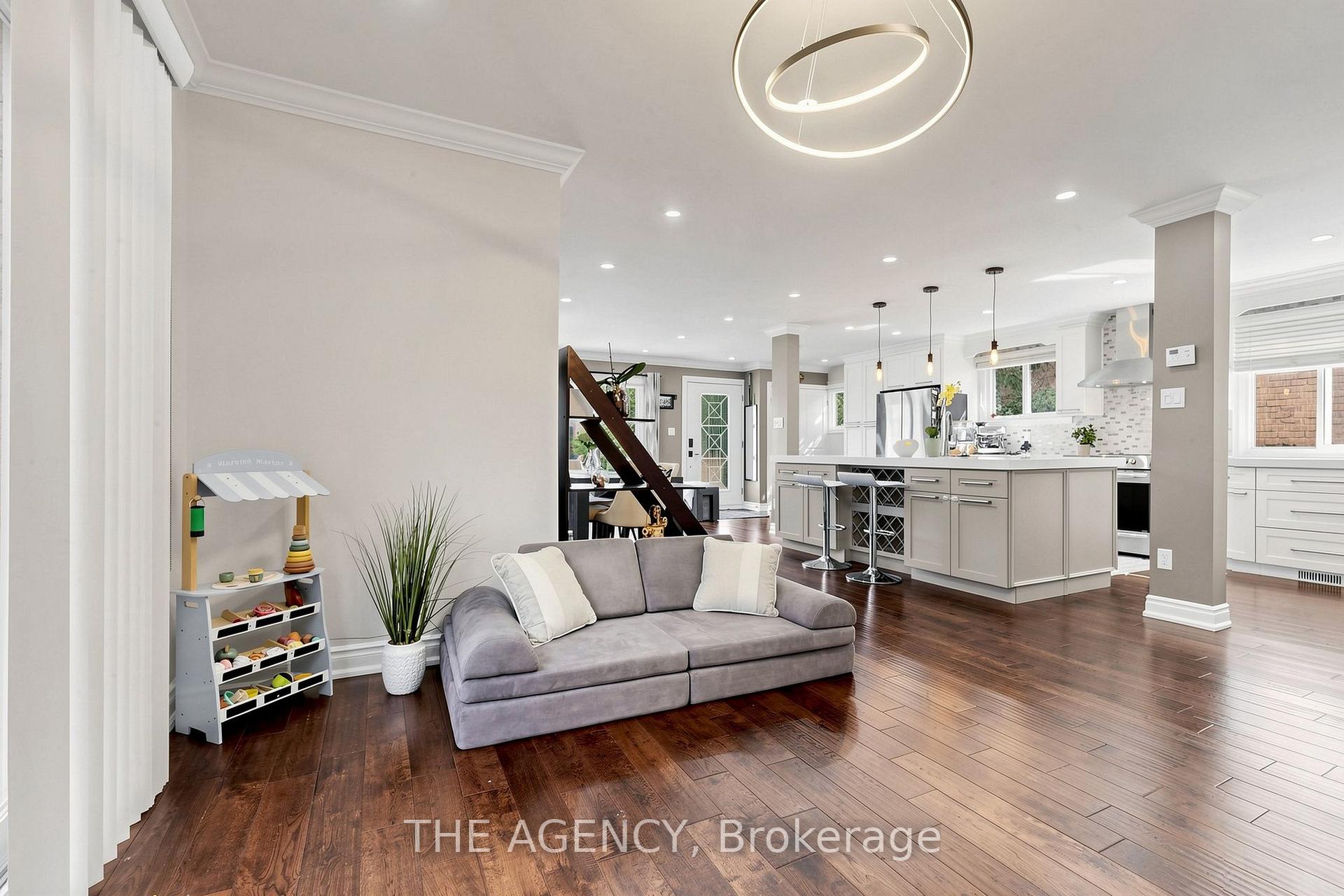 Photo 8 of Unit Upper, 2774 Quill Crescent, Mississauga, Meadowvale — HOMEH
