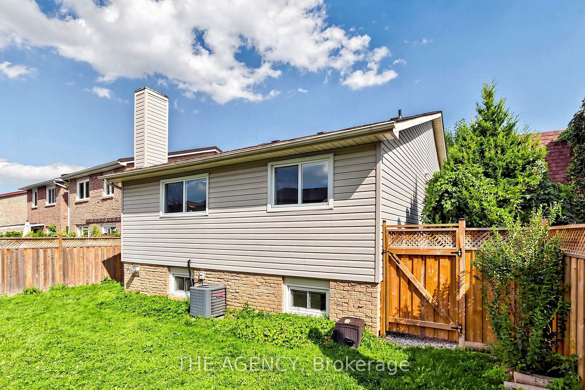 Photo 26 of Unit Upper, 2774 Quill Crescent, Mississauga, Meadowvale — HOMEH