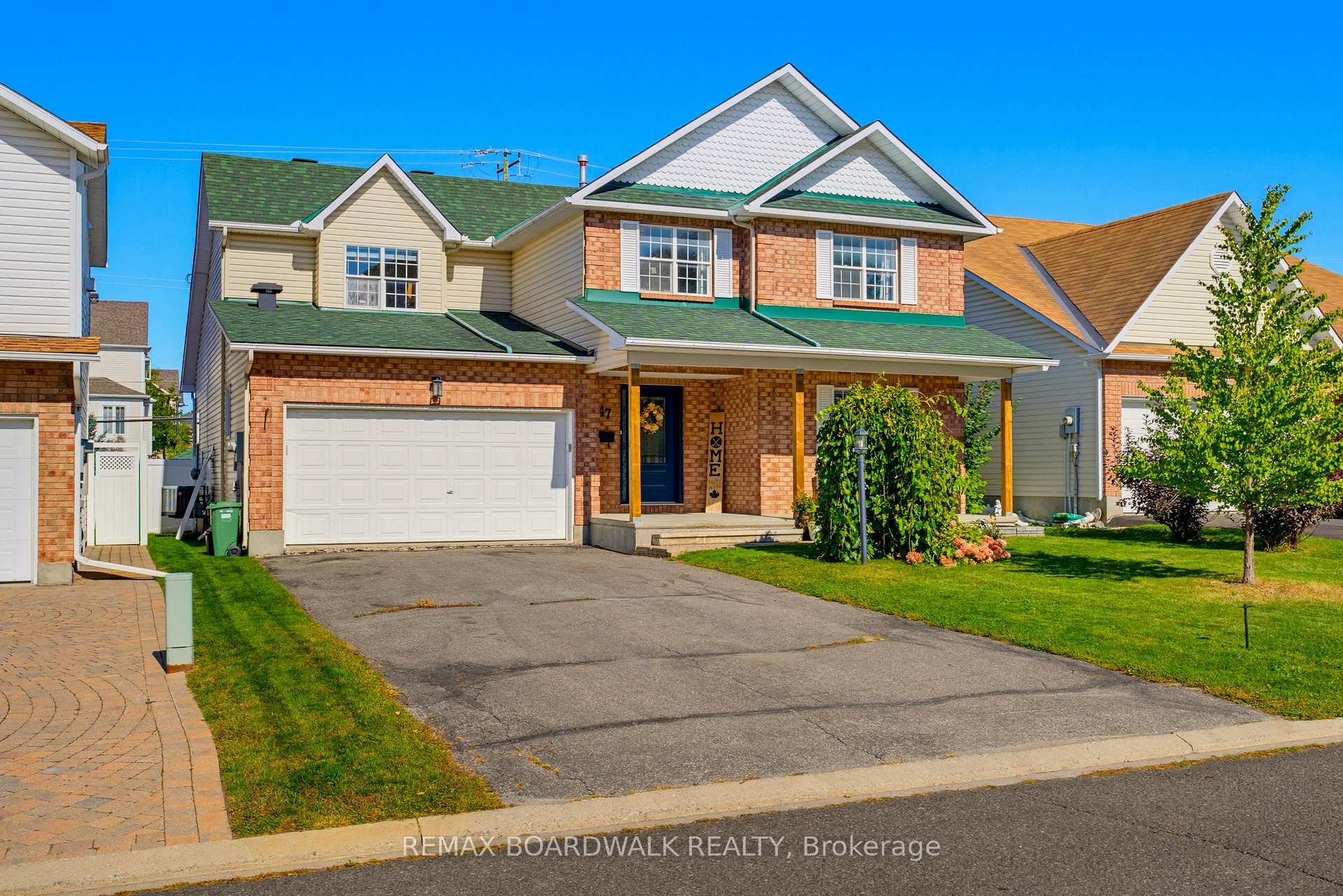 Photo 3 of 47 Mika Street, Ottawa, Stittsville (North) — HOMEH