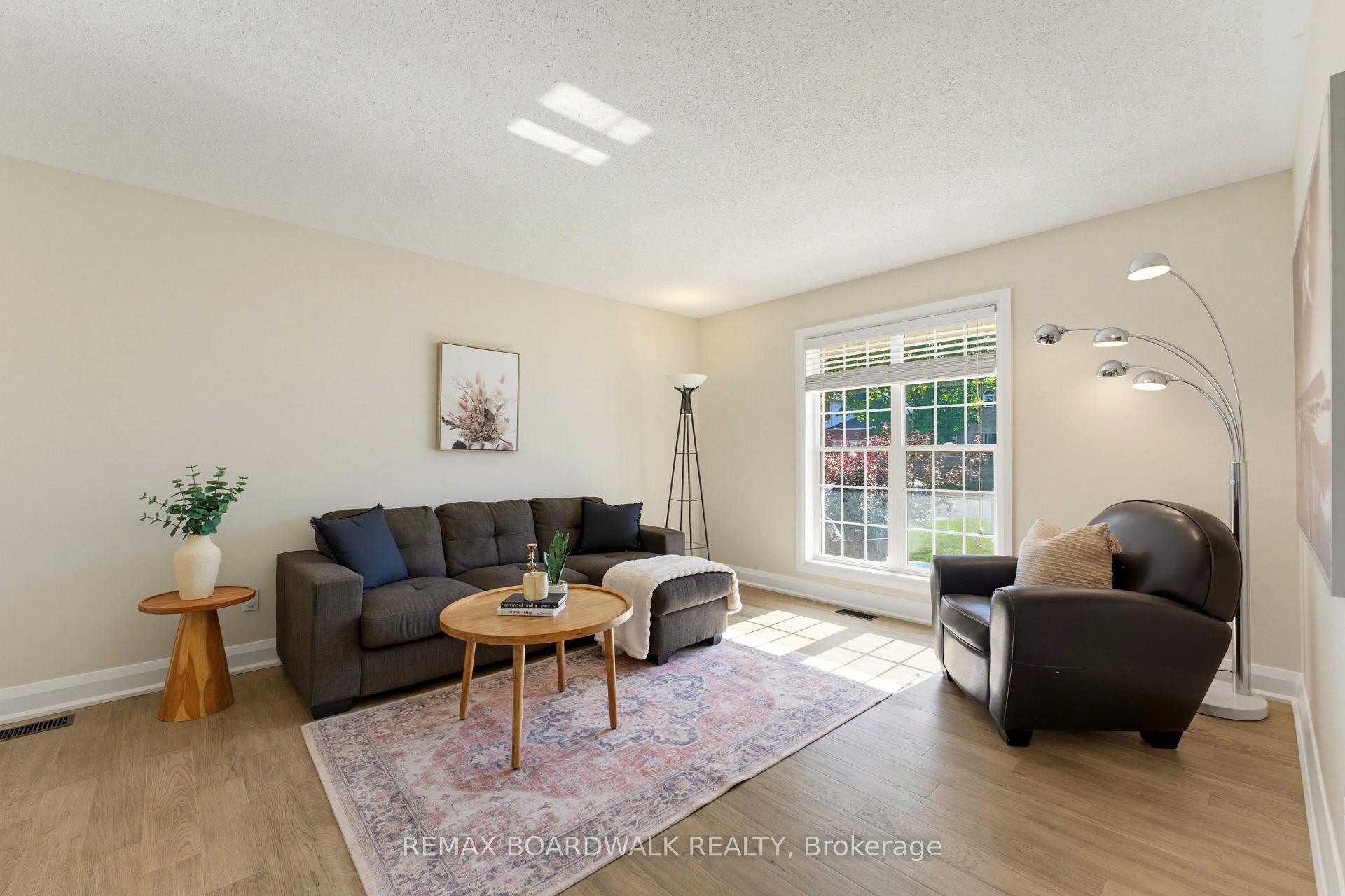 Photo 7 of 47 Mika Street, Ottawa, Stittsville (North) — HOMEH