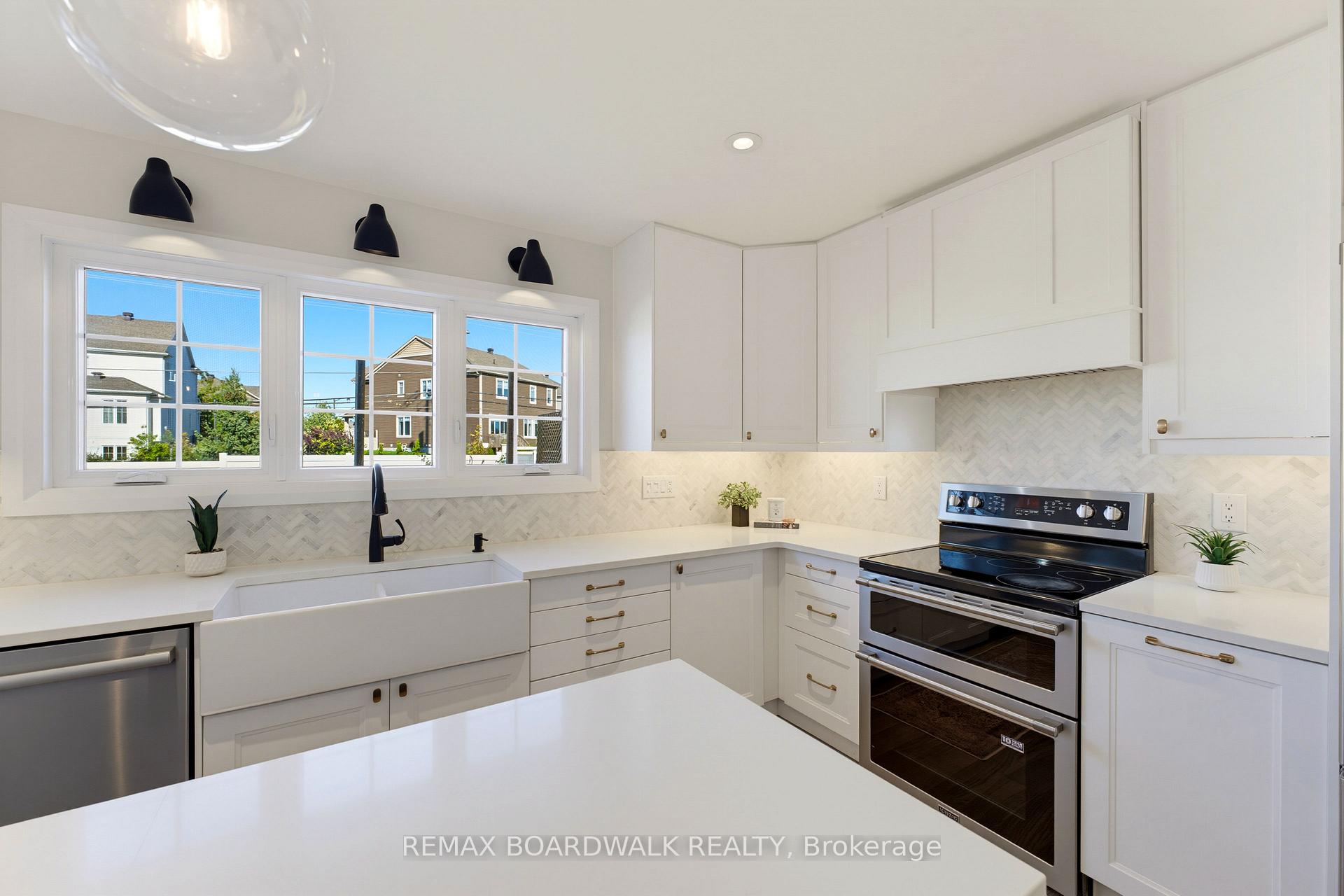 Photo 24 of 47 Mika Street, Ottawa, Stittsville (North) — HOMEH