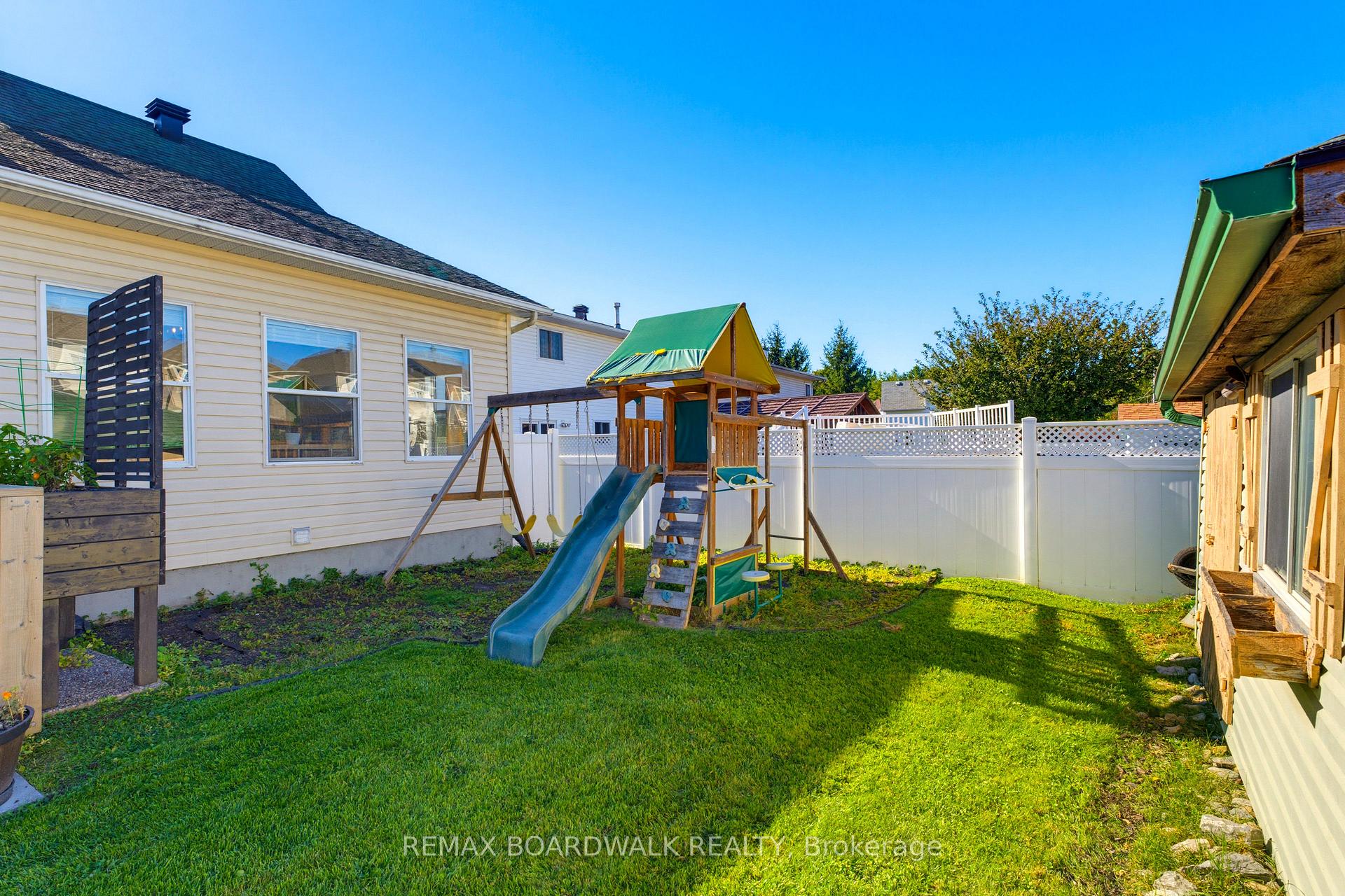 Photo 45 of 47 Mika Street, Ottawa, Stittsville (North) — HOMEH