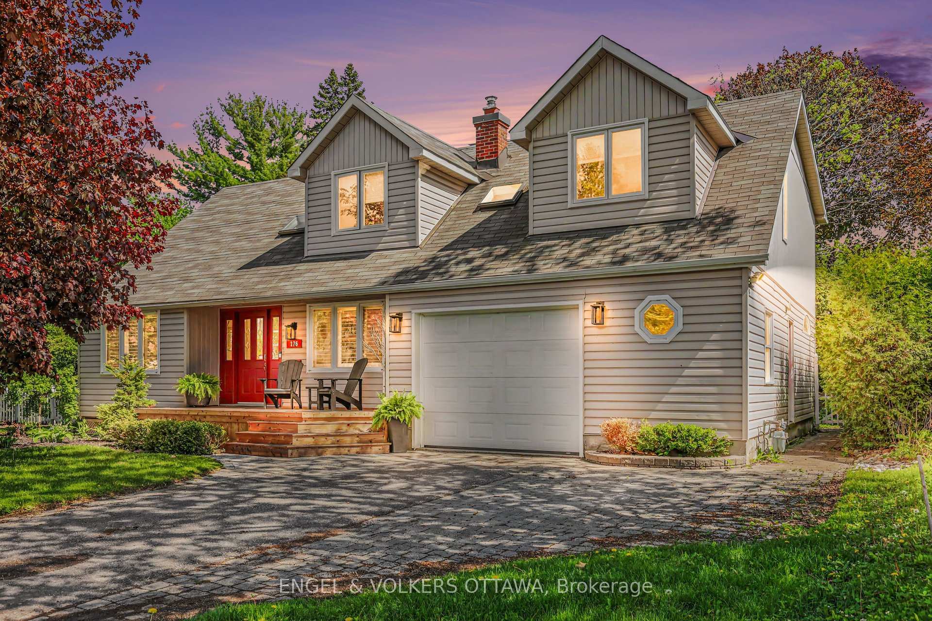 Photo of 176 Sanford Avenue