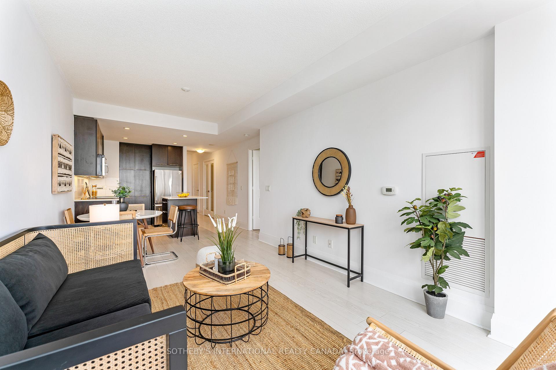 Photo 12 of Unit 824, 100 Harrison Garden Boulevard, North York, Willowdale East — HOMEH