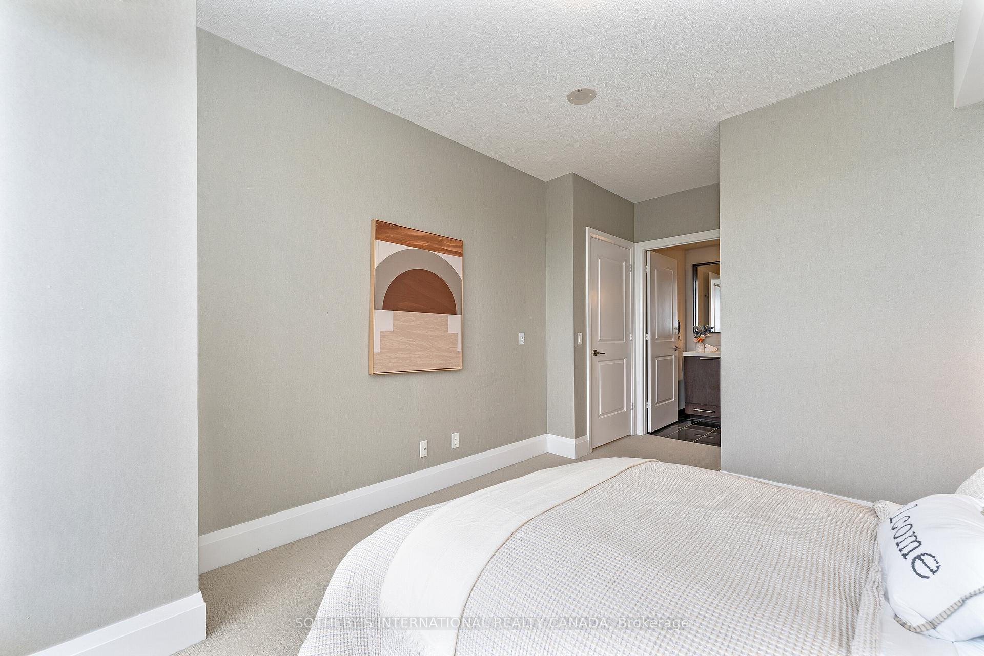 Photo 14 of Unit 824, 100 Harrison Garden Boulevard, North York, Willowdale East — HOMEH