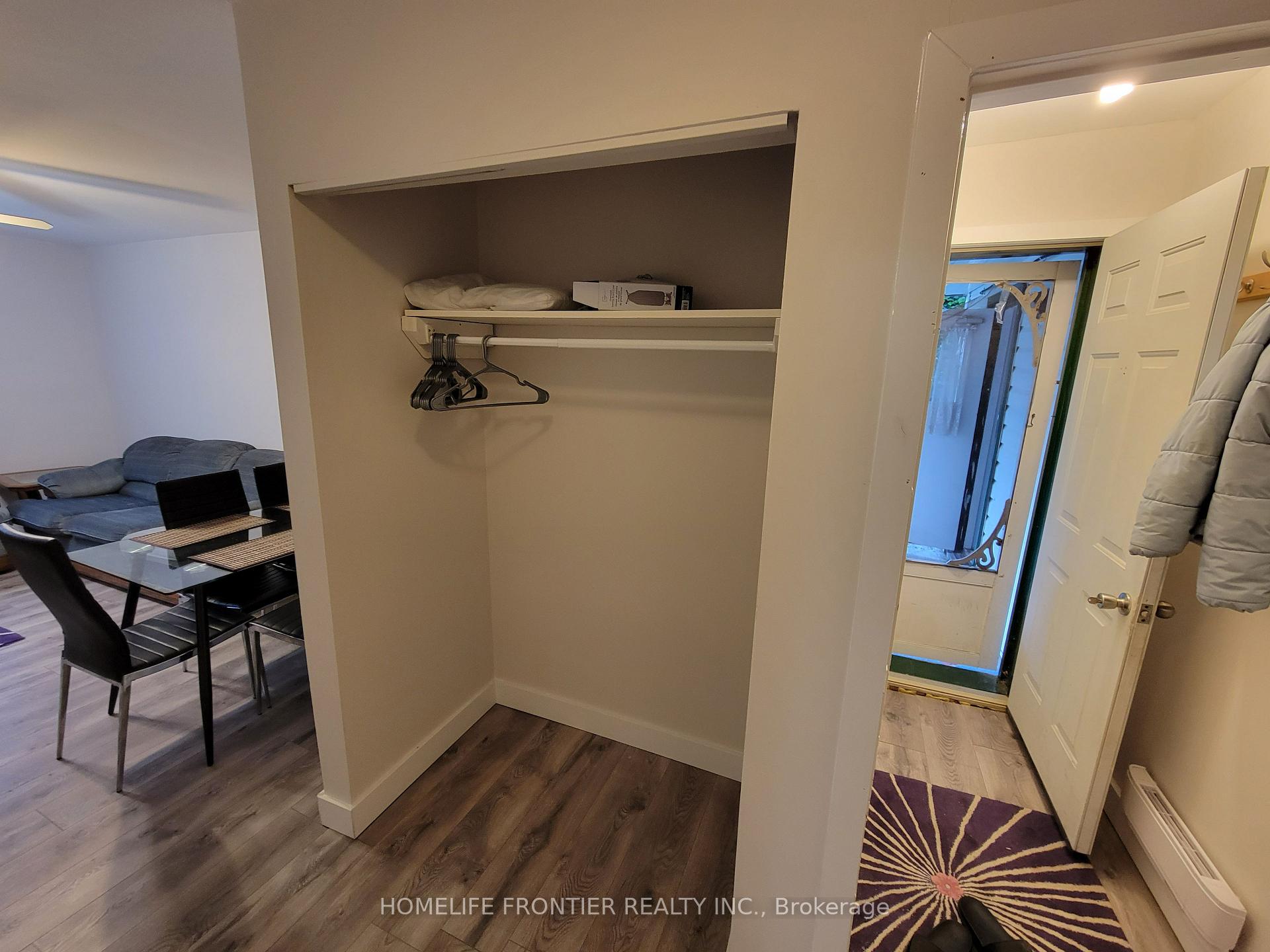Photo 7 of Unit 4, 1015 Arnold Street, Innisfil, Rural Innisfil — HOMEH