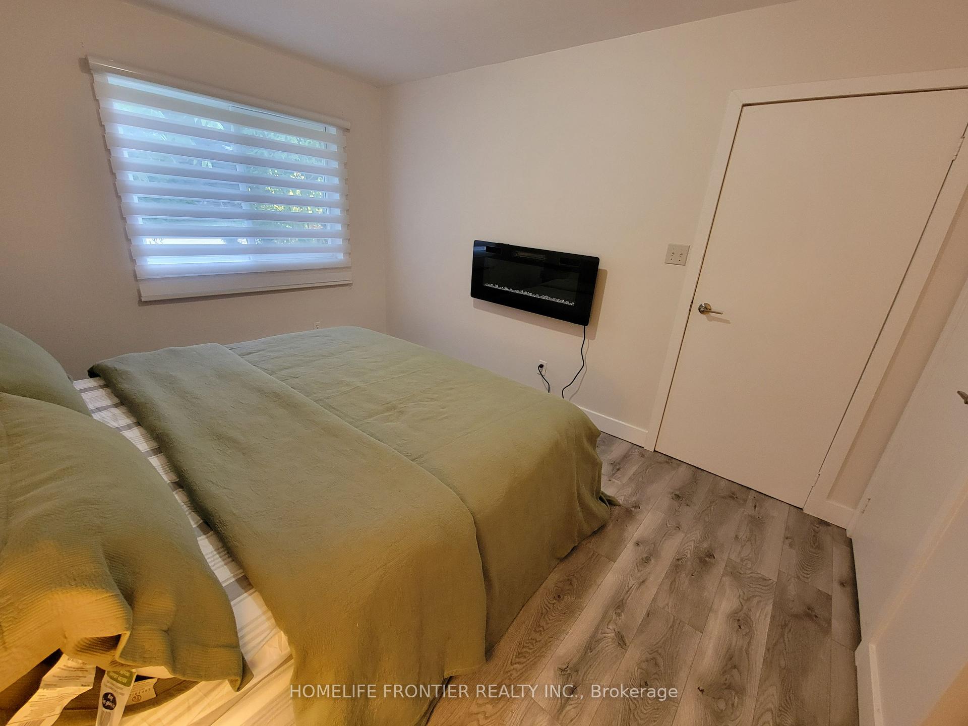Photo 17 of Unit 4, 1015 Arnold Street, Innisfil, Rural Innisfil — HOMEH