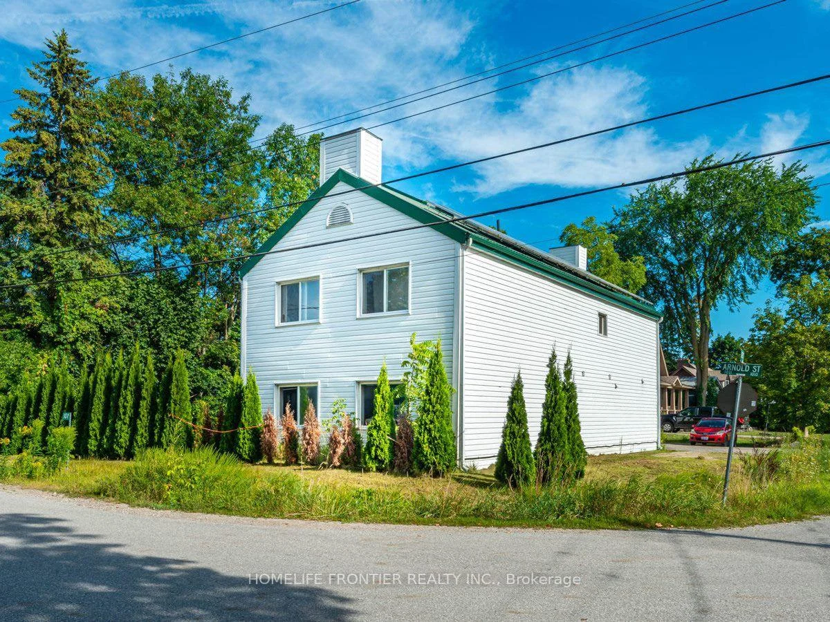 Photo 1 of Unit 4, 1015 Arnold Street, Innisfil, Rural Innisfil — HOMEH