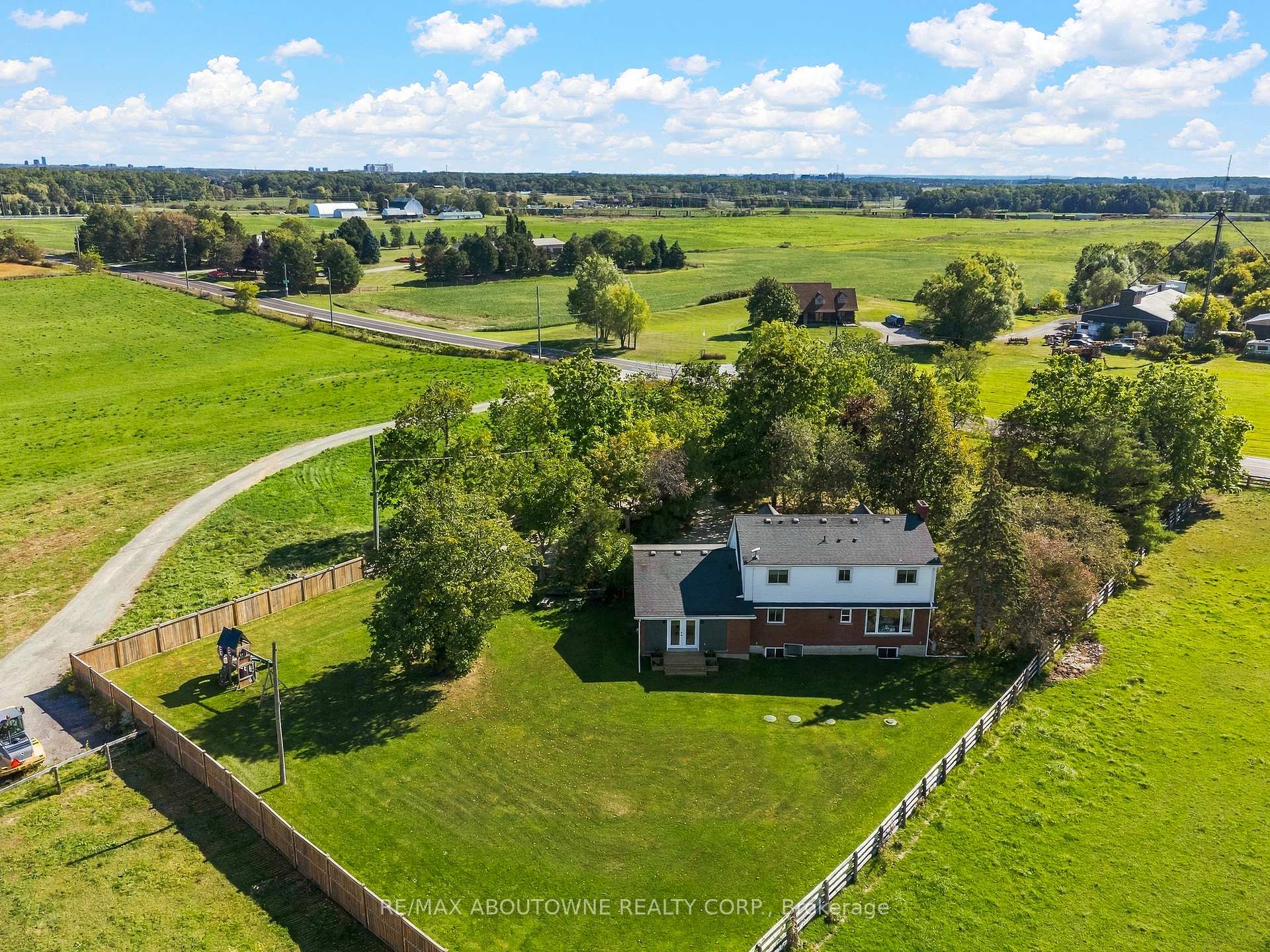 Photo 36 of 5367 2 Side Road Side Road, Milton, Rural Milton West — HOMEH