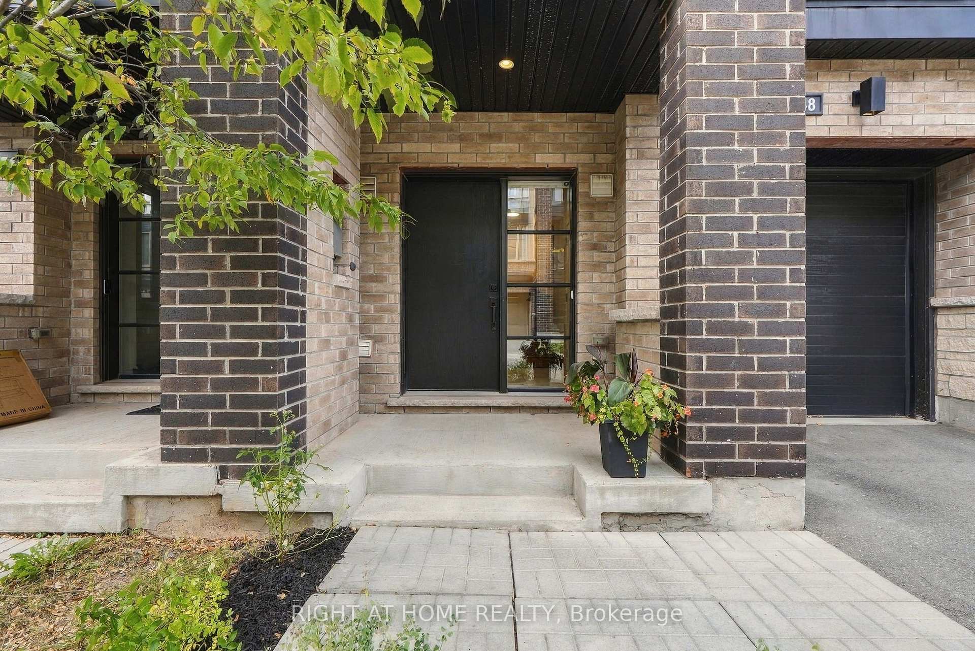 Photo 2 of 3048 Blacktusk Common, Oakville, Joshua Meadows — HOMEH