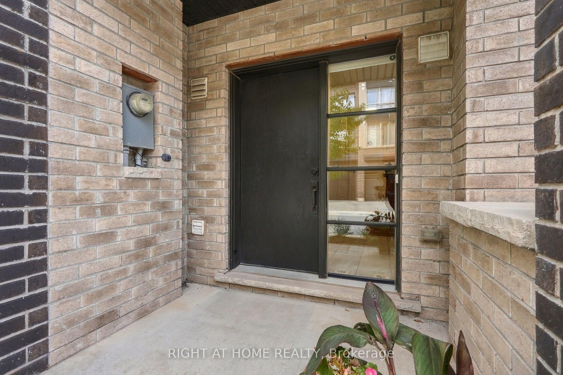 Photo 3 of 3048 Blacktusk Common, Oakville, Joshua Meadows — HOMEH