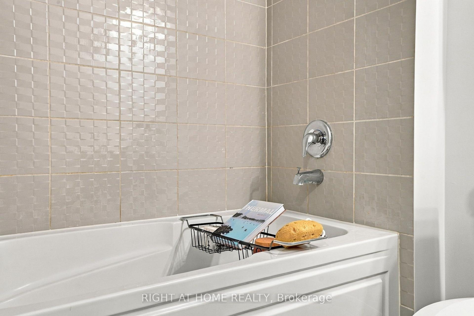 Photo 41 of 3048 Blacktusk Common, Oakville, Joshua Meadows — HOMEH