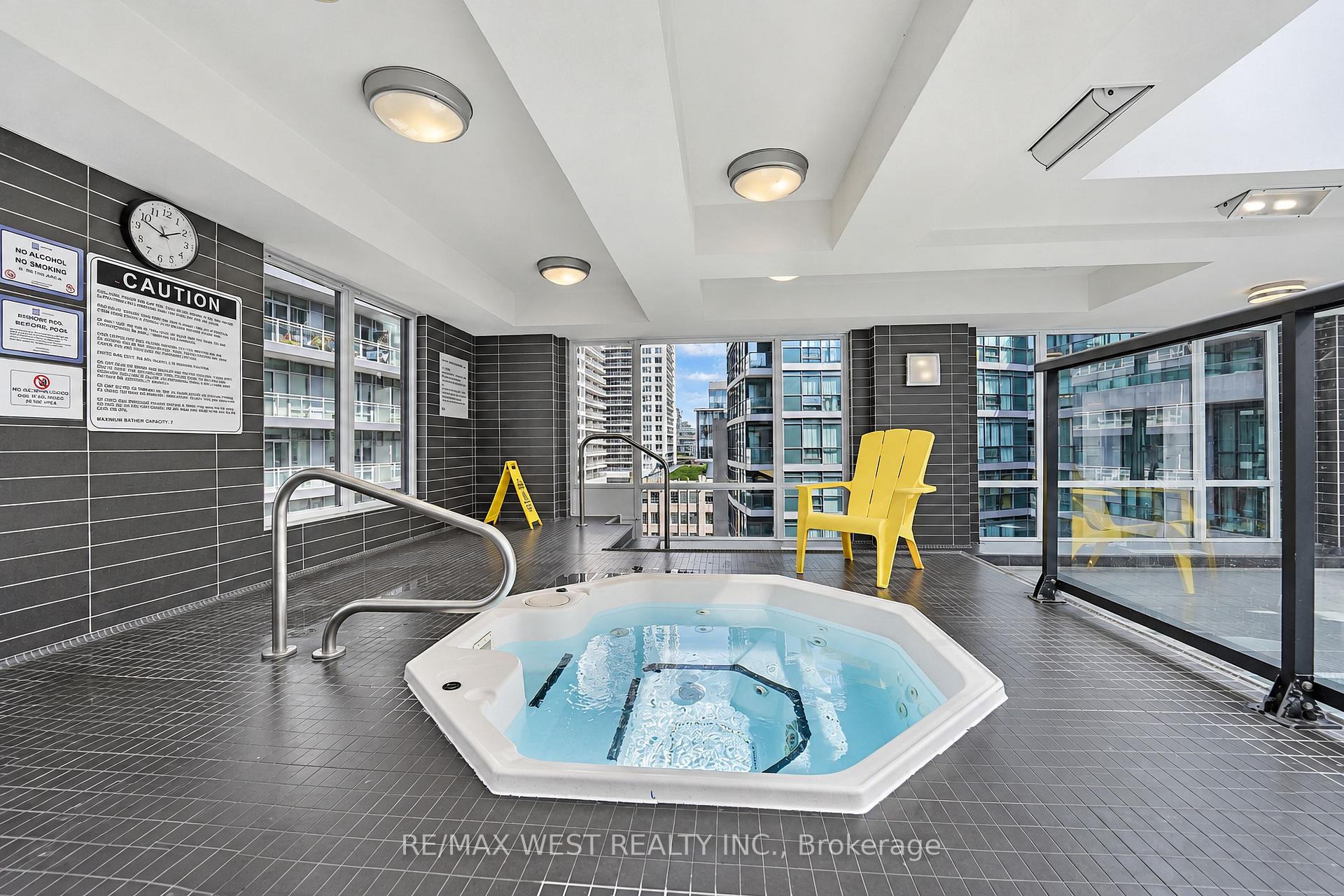 Photo 8 of Unit 522, 600 Fleet Street, Toronto, Niagara — HOMEH