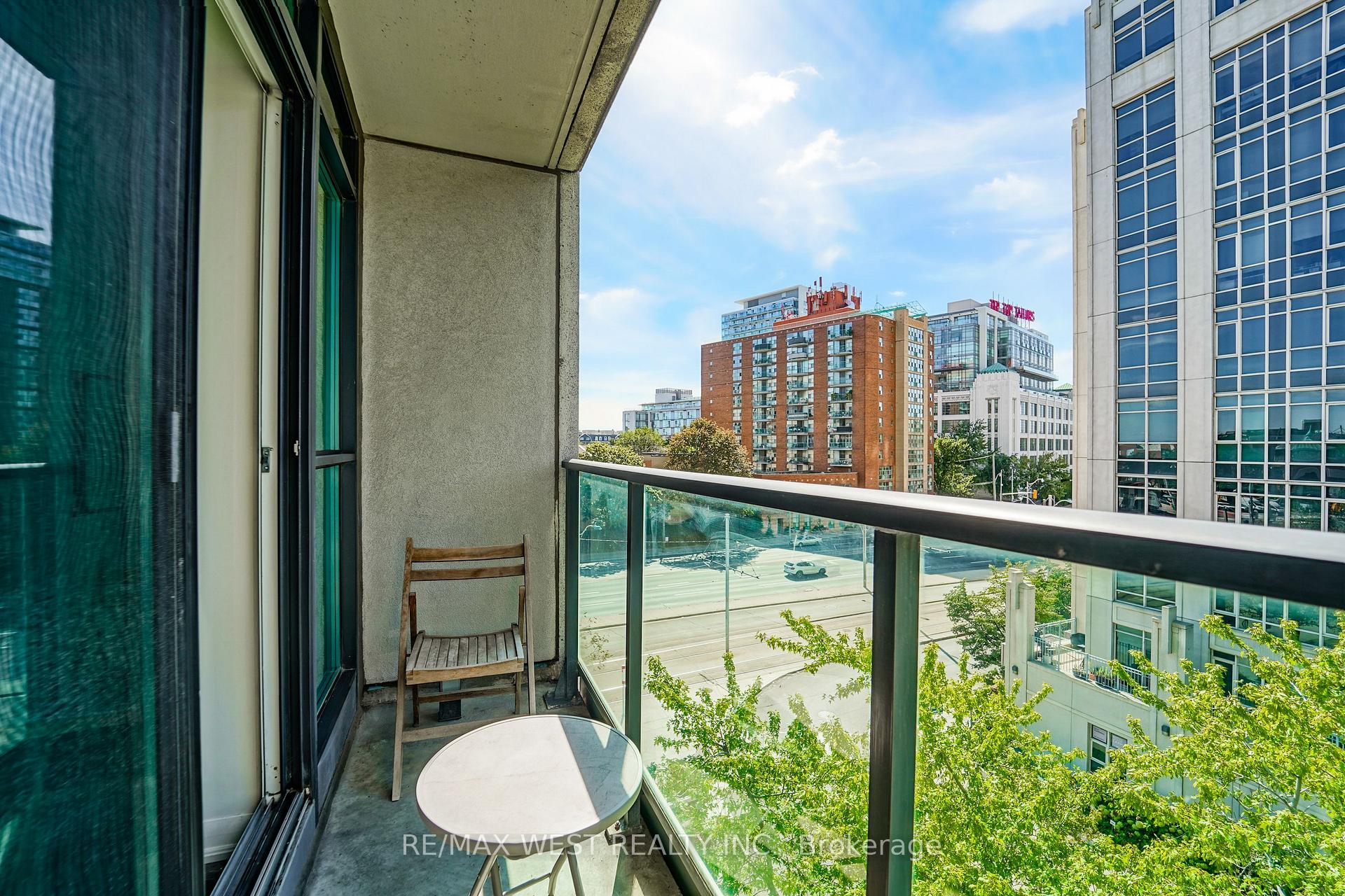 Photo 10 of Unit 522, 600 Fleet Street, Toronto, Niagara — HOMEH