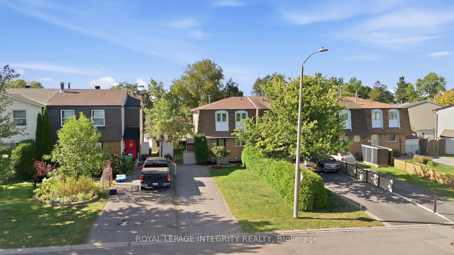 Photo 3 of 909 Lawnsberry Drive, Ottawa, Chatelaine Village — HOMEH