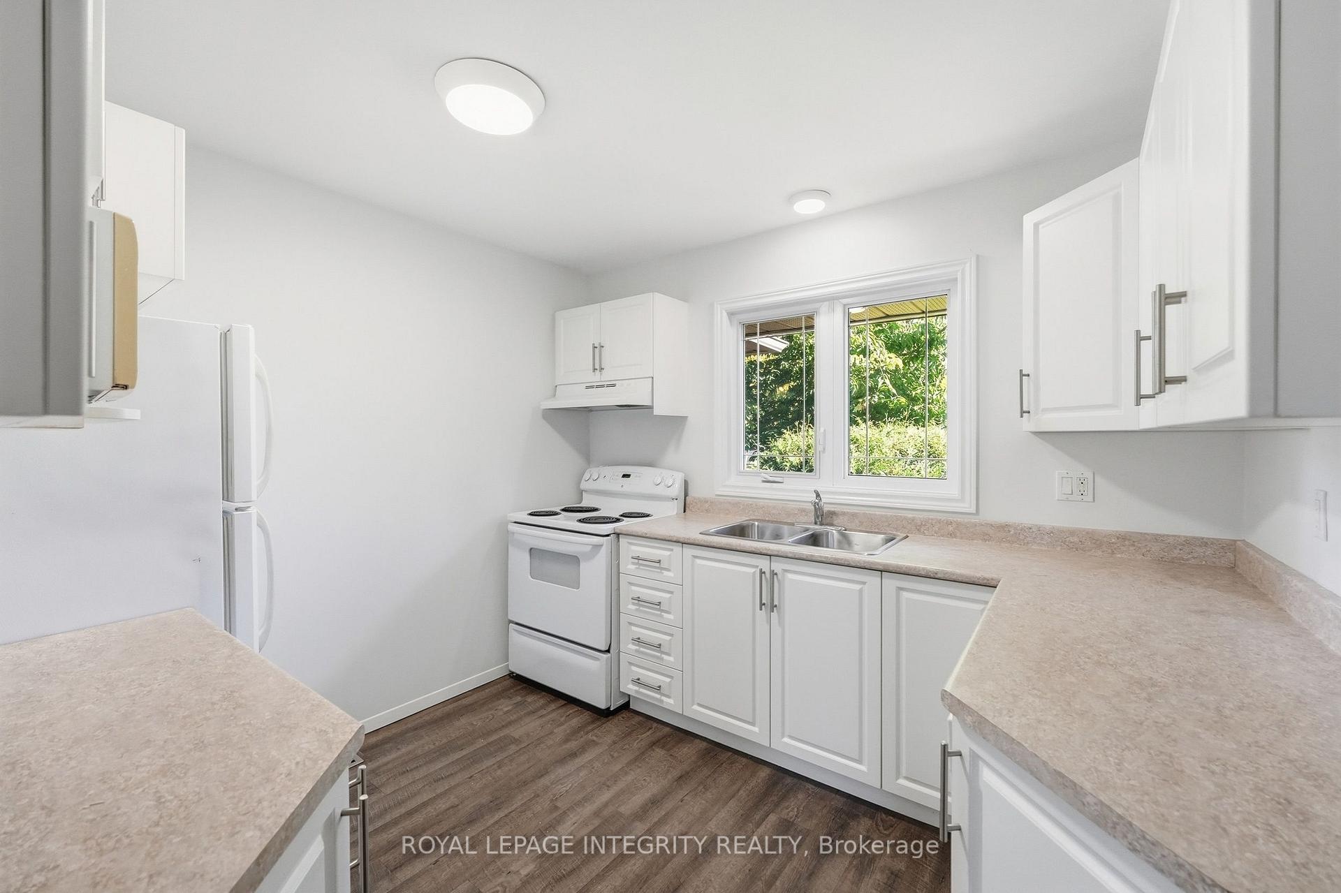 Photo 8 of 909 Lawnsberry Drive, Ottawa, Chatelaine Village — HOMEH