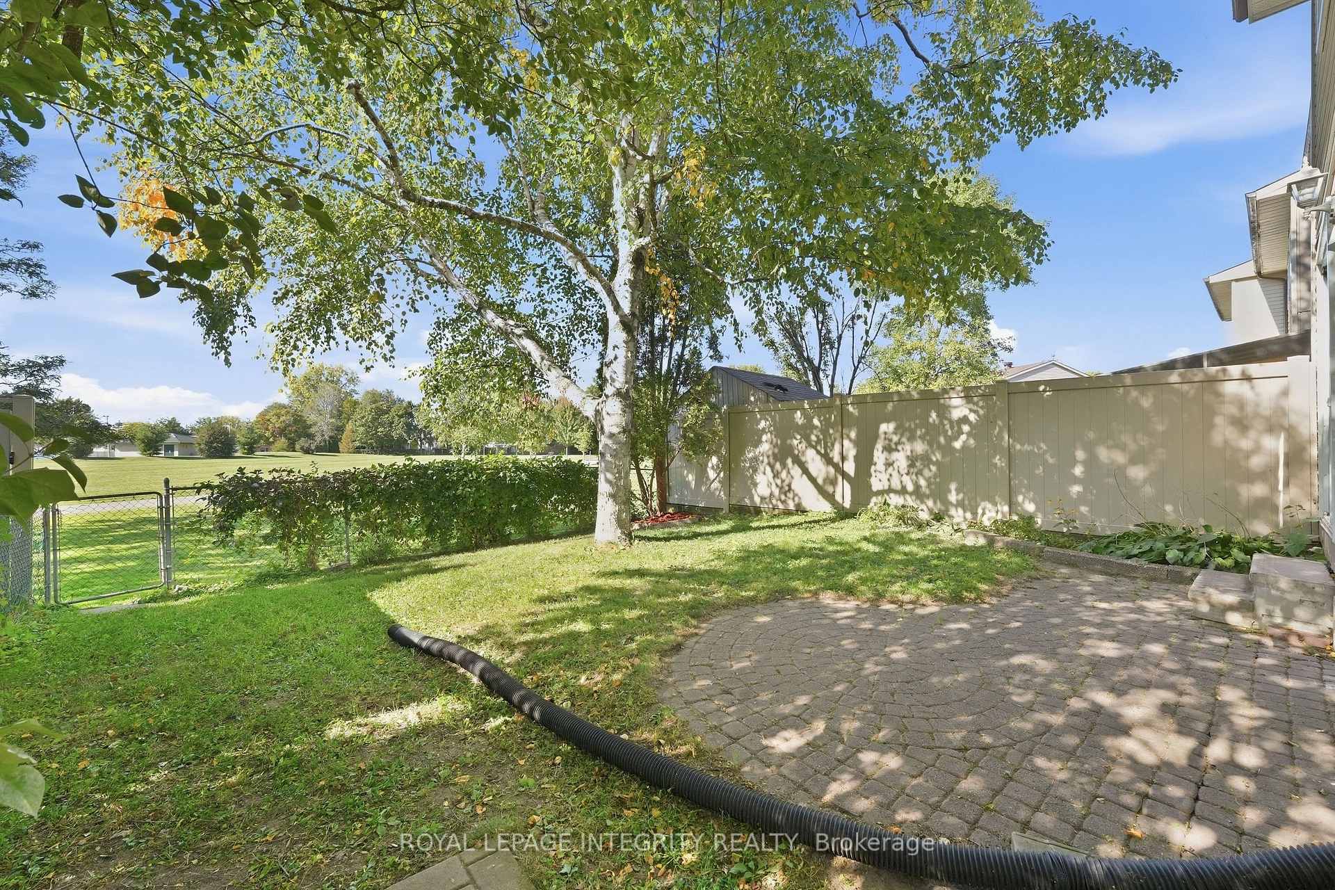 Photo 32 of 909 Lawnsberry Drive, Ottawa, Chatelaine Village — HOMEH