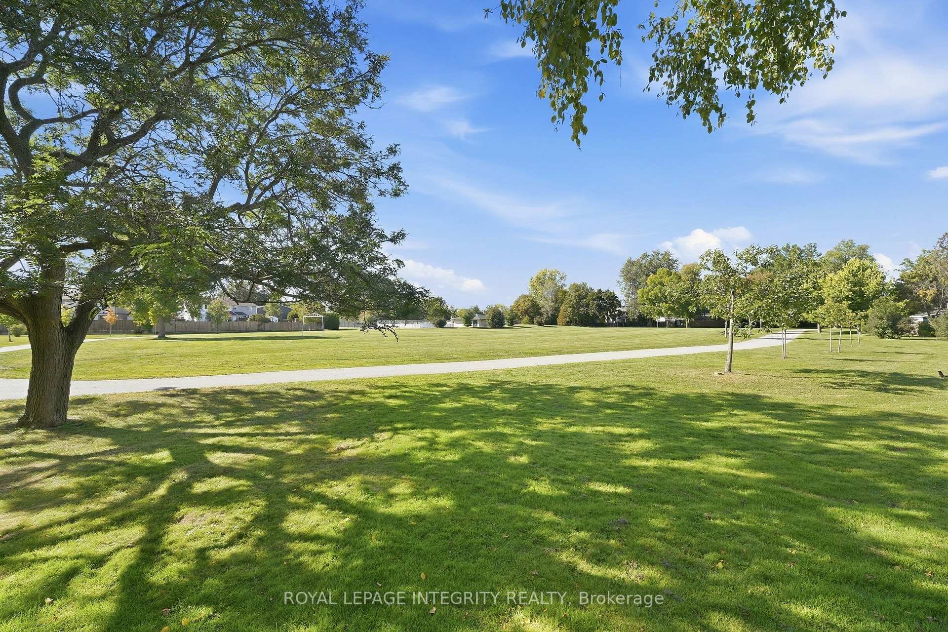 Photo 34 of 909 Lawnsberry Drive, Ottawa, Chatelaine Village — HOMEH