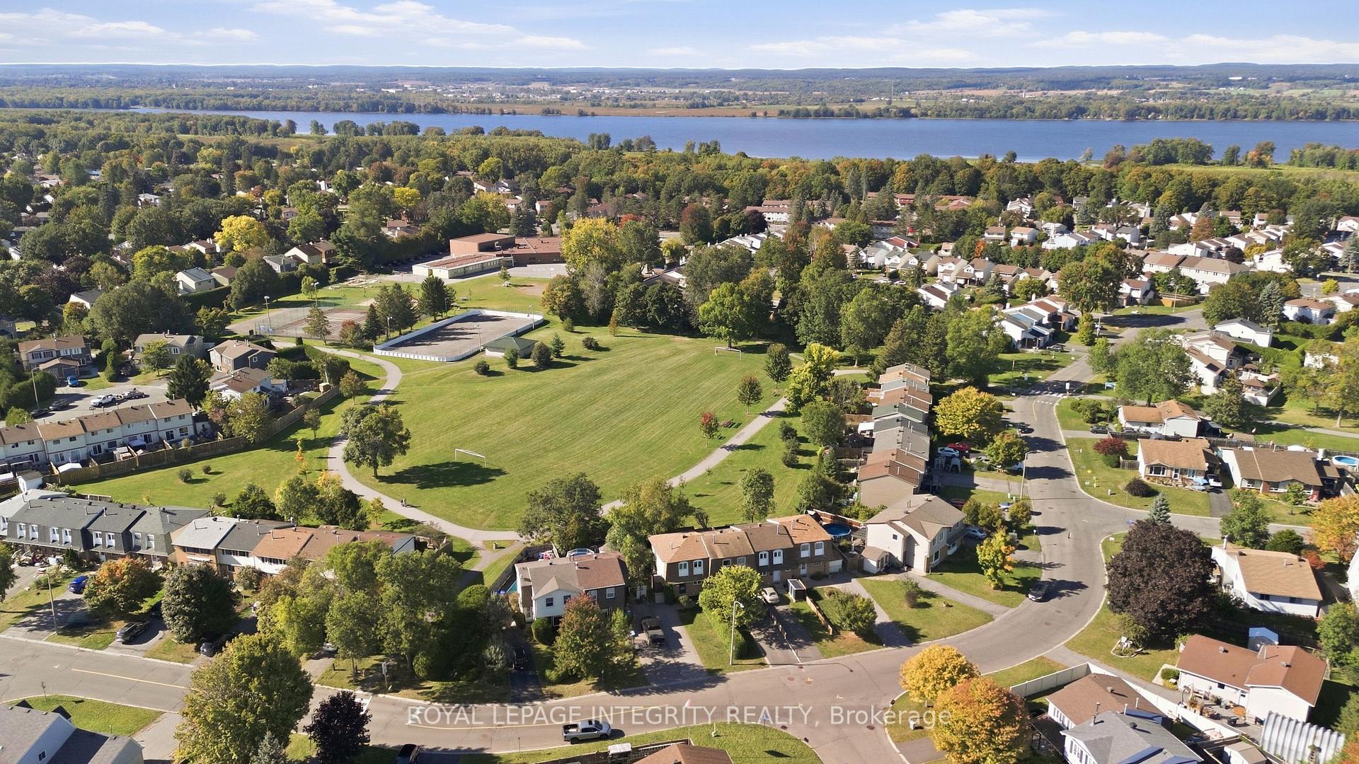 Photo 39 of 909 Lawnsberry Drive, Ottawa, Chatelaine Village — HOMEH