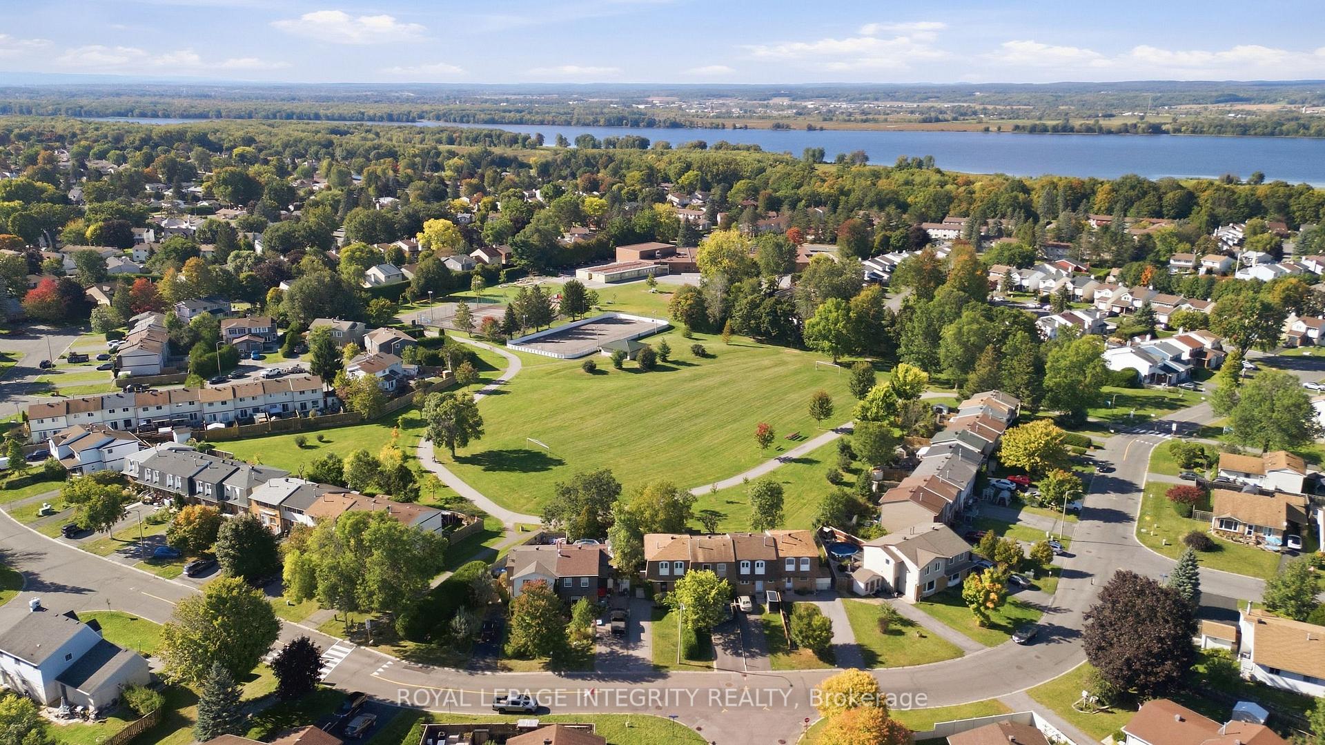 Photo 38 of 909 Lawnsberry Drive, Ottawa, Chatelaine Village — HOMEH