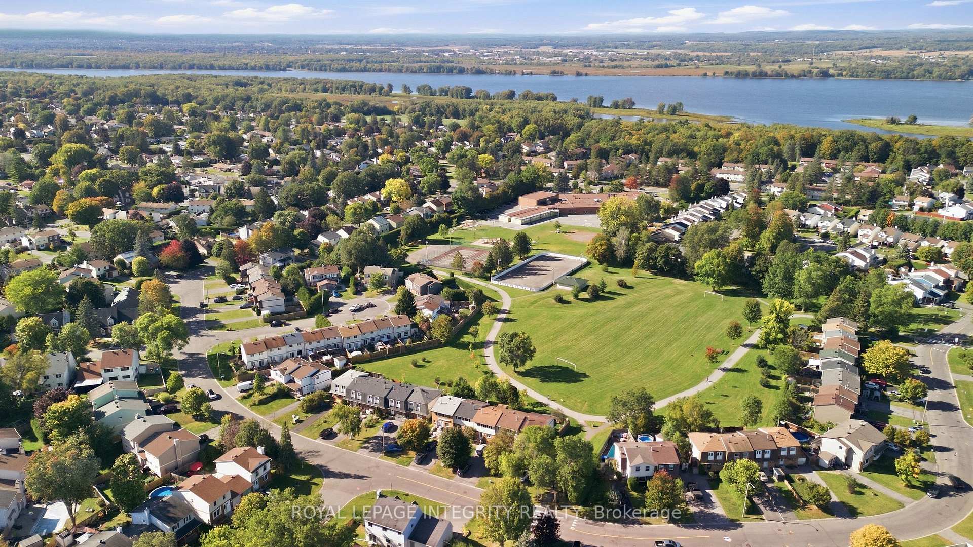 Photo 41 of 909 Lawnsberry Drive, Ottawa, Chatelaine Village — HOMEH