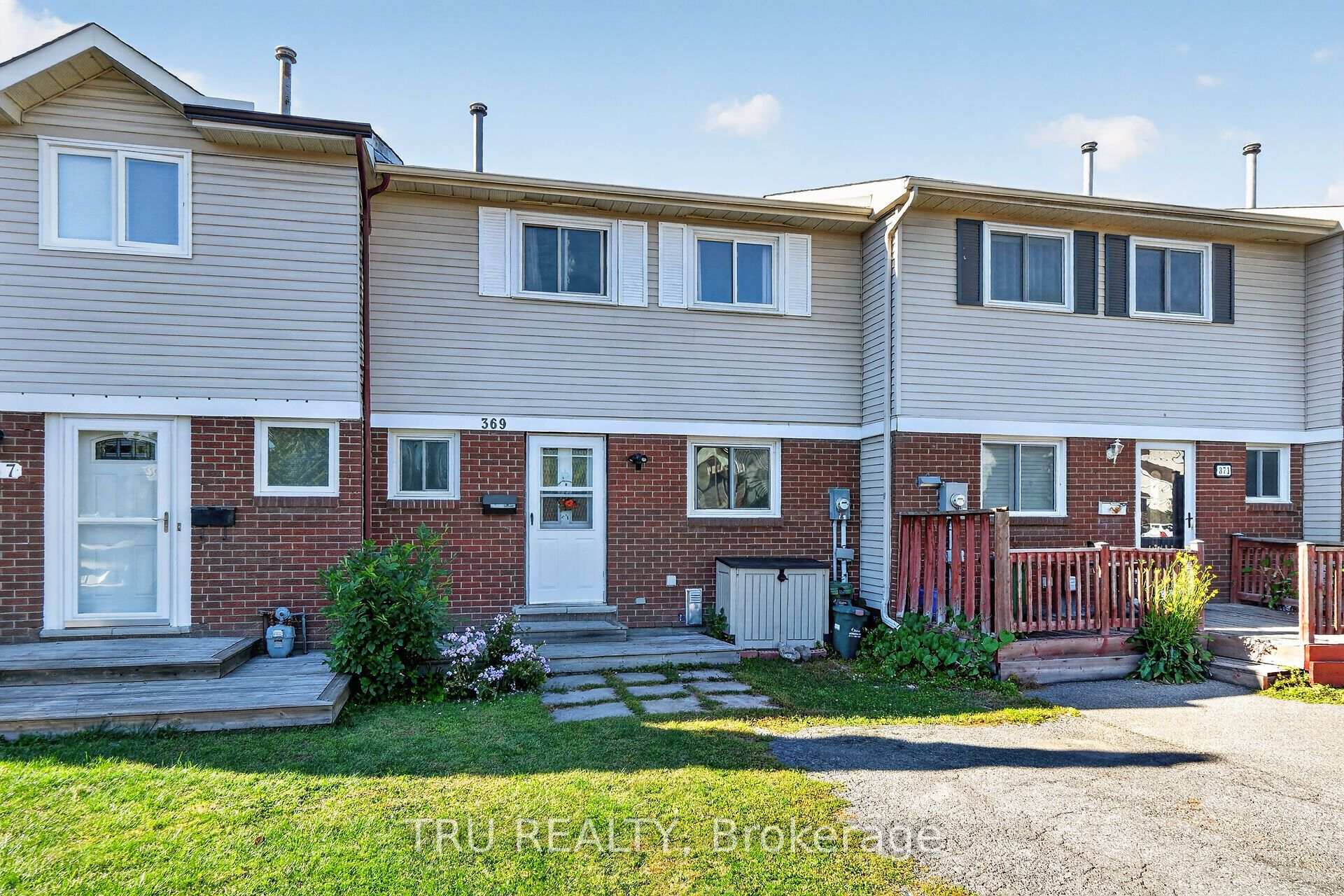 Photo 2 of 369 Mockingbird Drive, Ottawa, Chatelaine Village — HOMEH