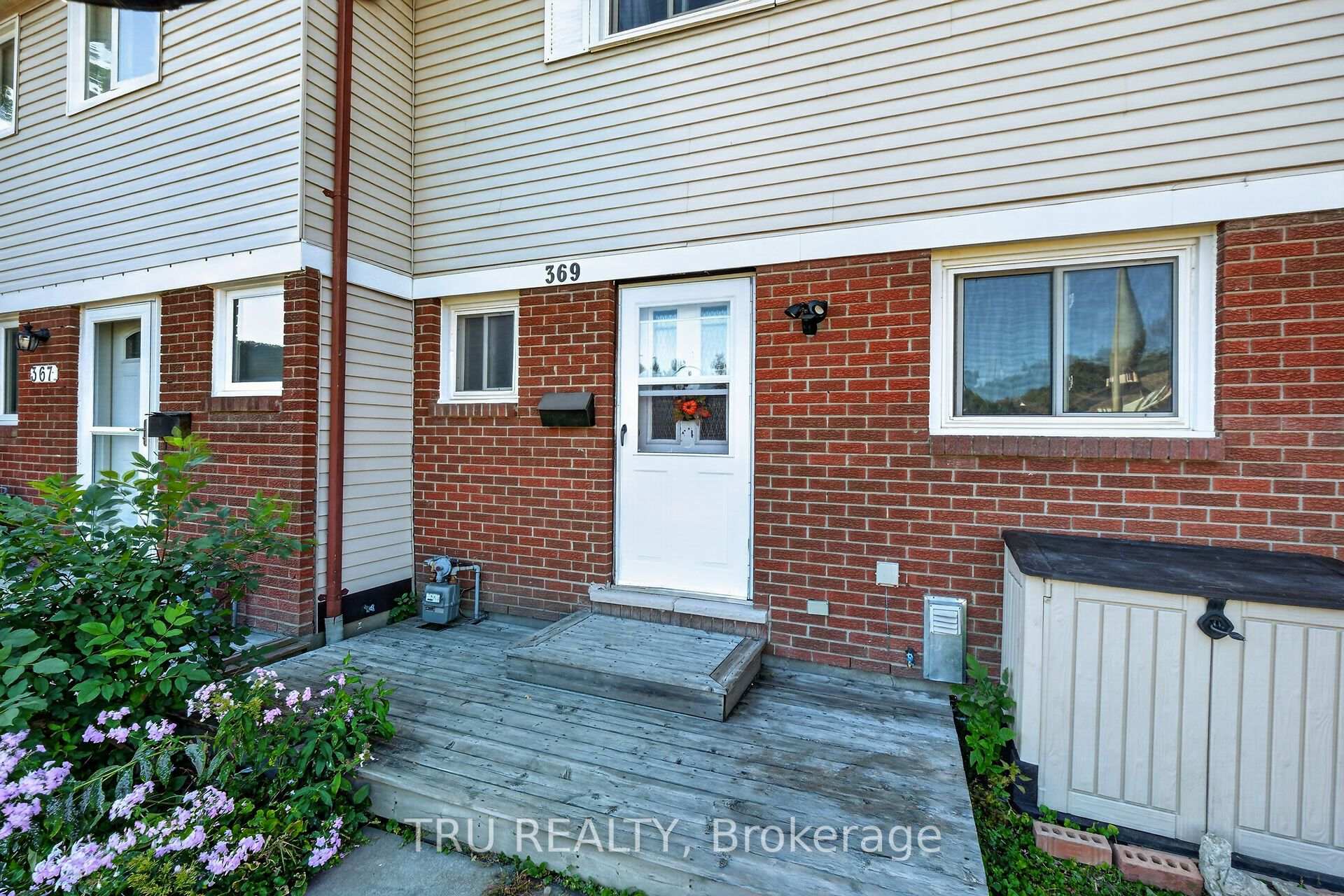 Photo 3 of 369 Mockingbird Drive, Ottawa, Chatelaine Village — HOMEH